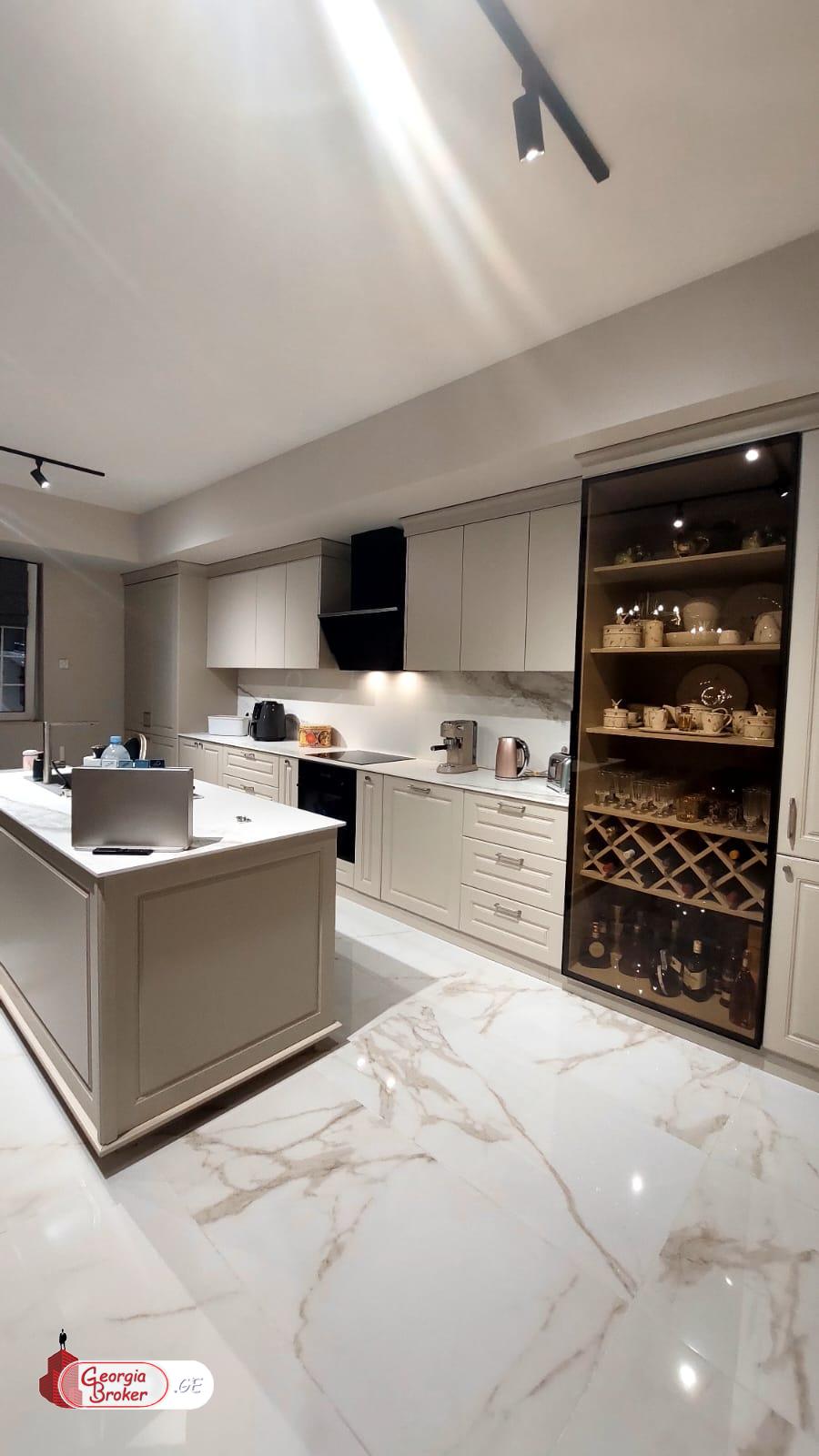 nearly repaired 2-room apartment for sale